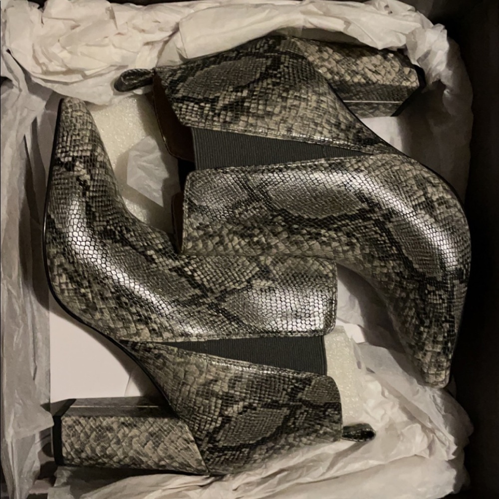 Brand New BCBG Maxazria Booties